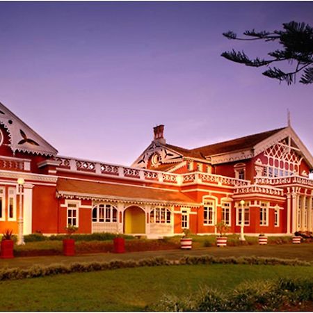 WelcomeHeritage Ferrnhills Royale Palace Udagamandalam Exterior foto